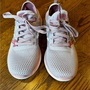 Women’s New balance shoe